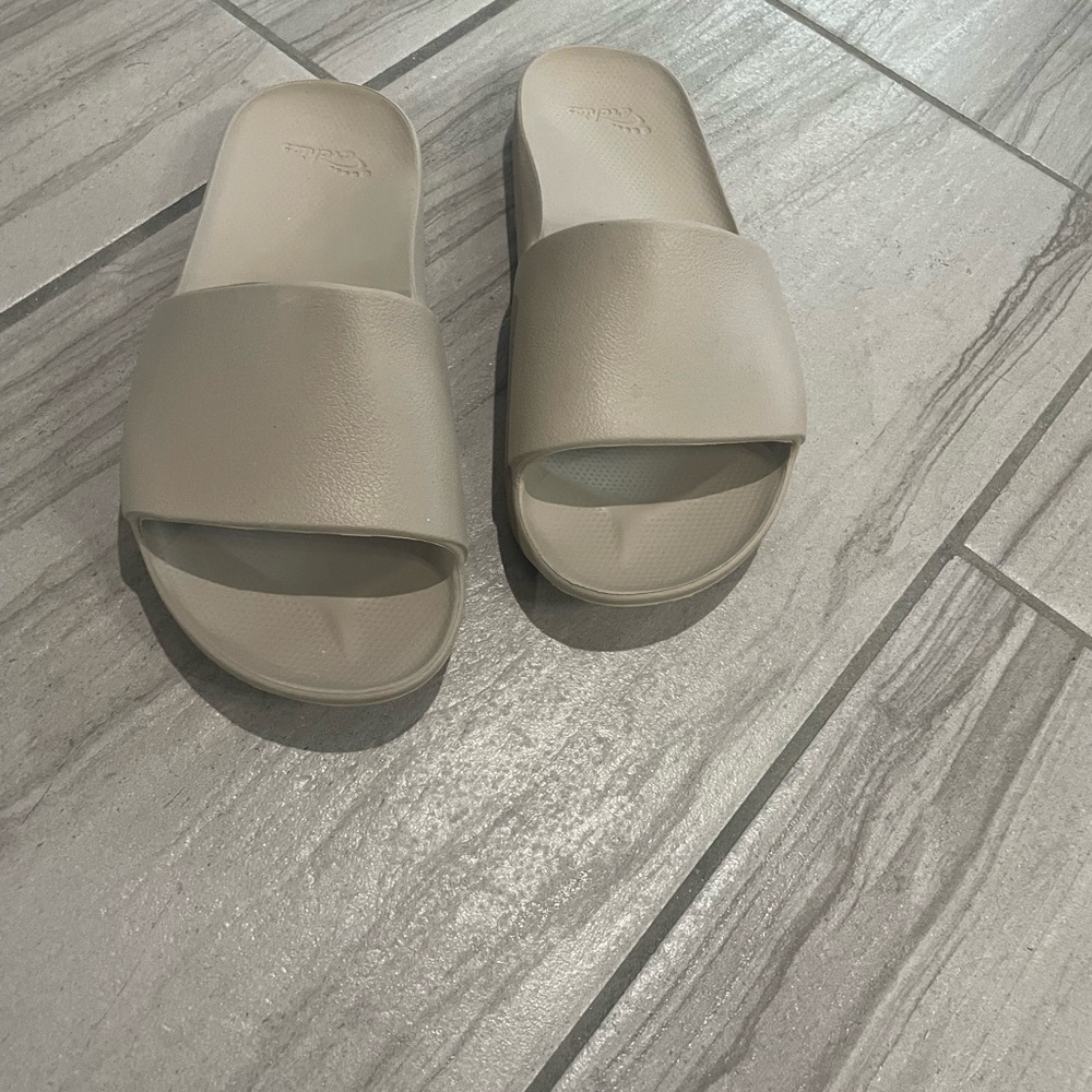 Archie's Comfort Arch Support Slides